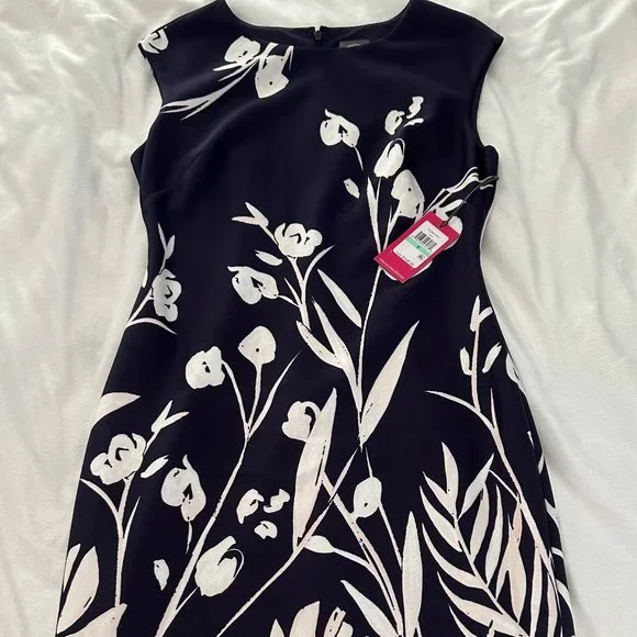 NWT Vince Camuto Fully Lined Sleeveless Dress - Size 8 - Picture 1 of 7